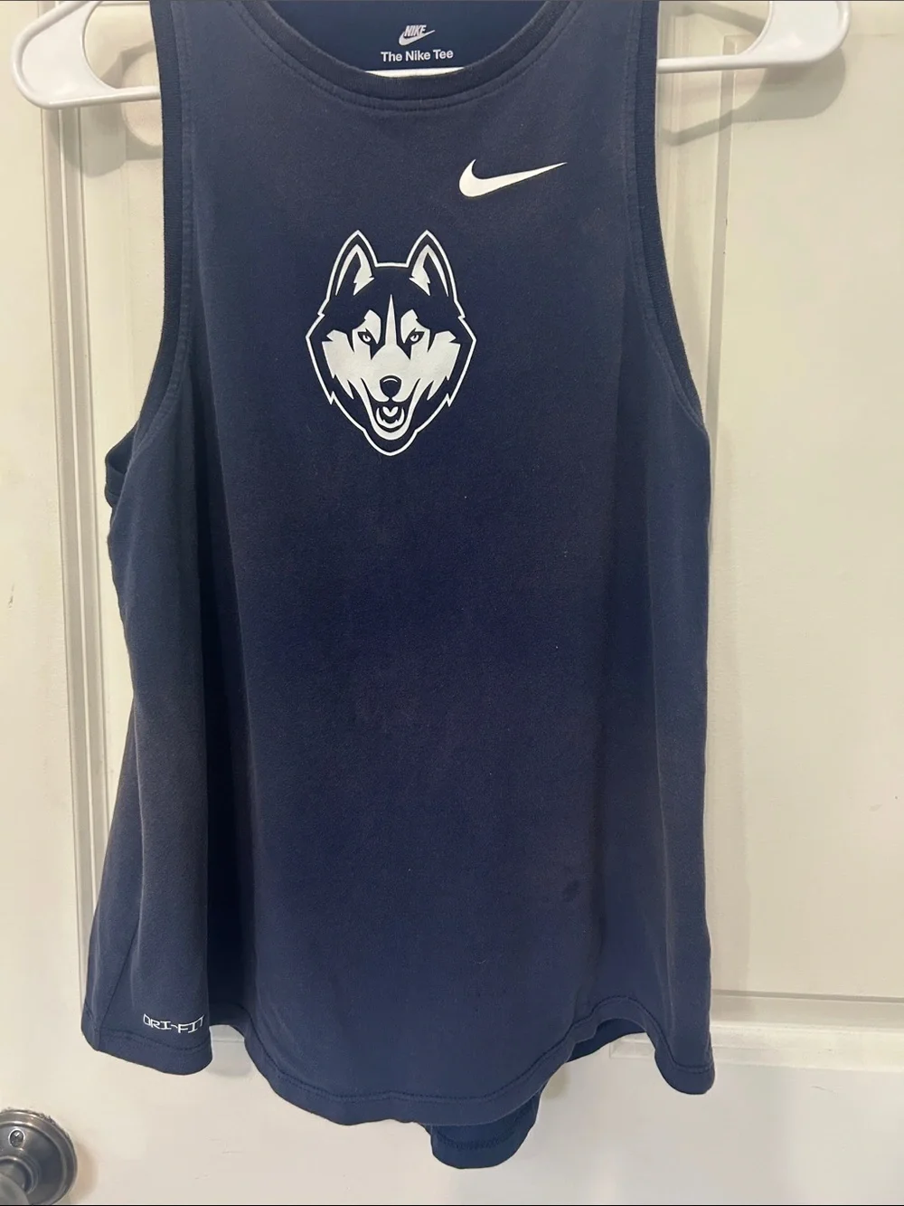 University of Connecticut Husky Nike Tee Dri Fit Sleeveless Tank Size Small Blue